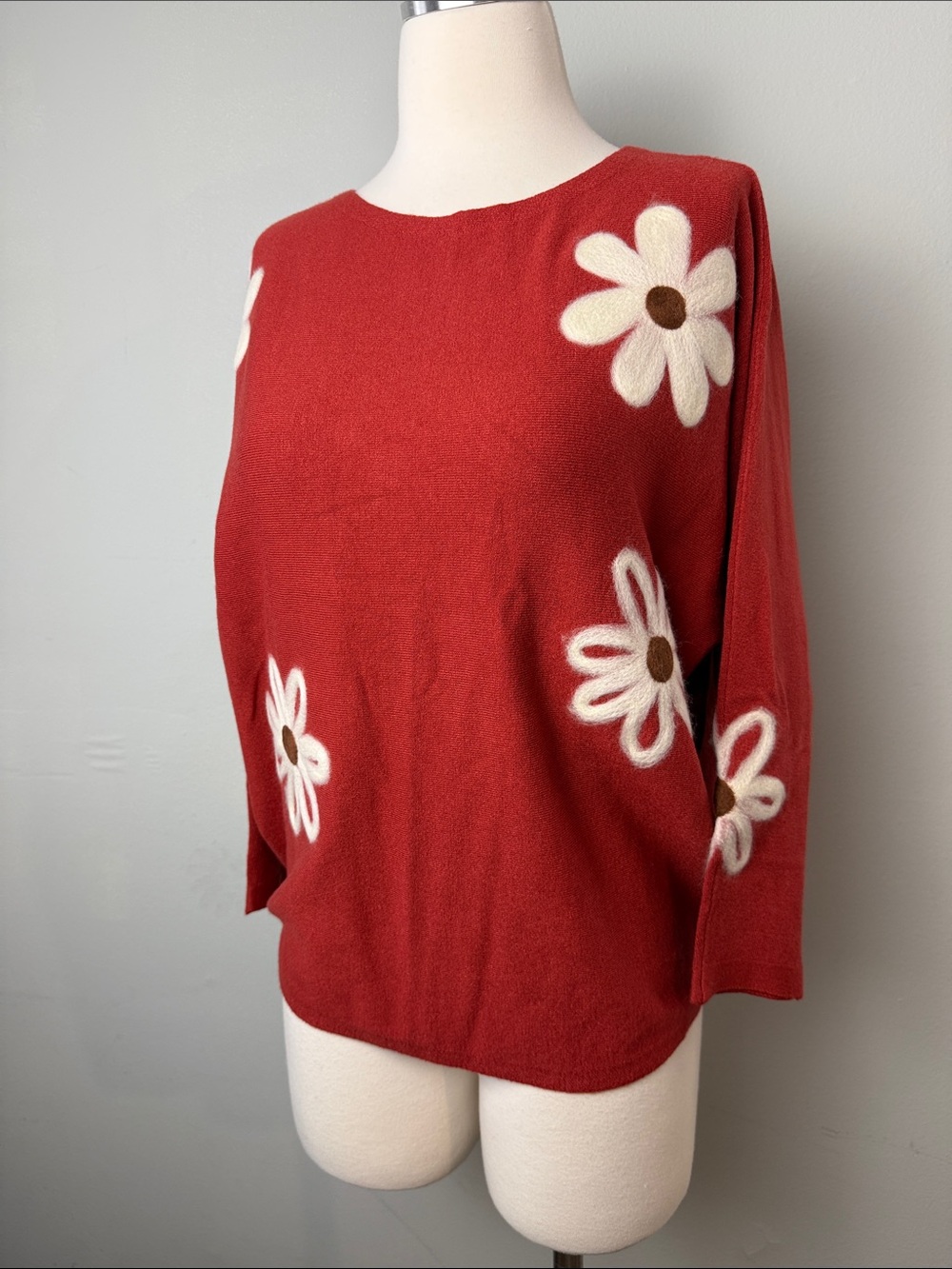 NWT AAEDA Burnt Orange Daisy-Embroidered Women's Sweater ~ Large